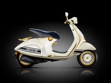 Vespa Unveils the 946 Christian Dior Sc